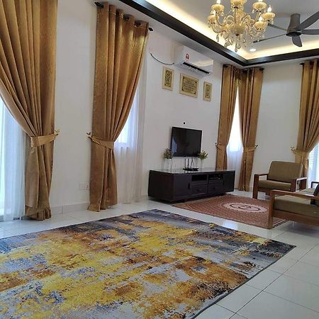 Homestay Greenway Пасир-Гуданг Экстерьер фото
