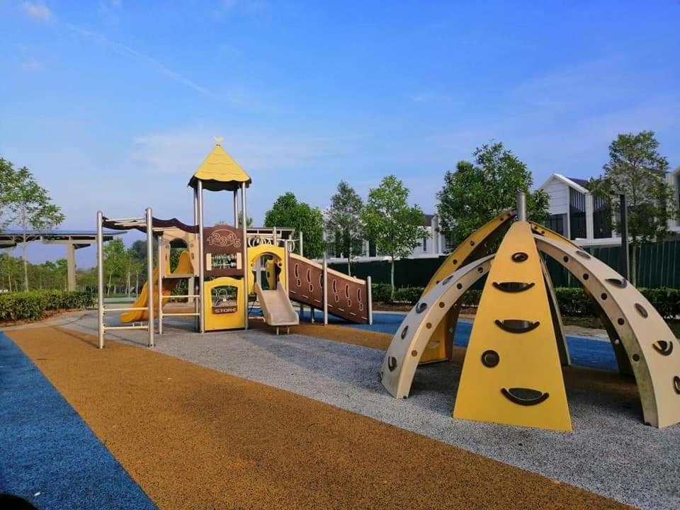 Homestay Greenway Пасир-Гуданг Экстерьер фото